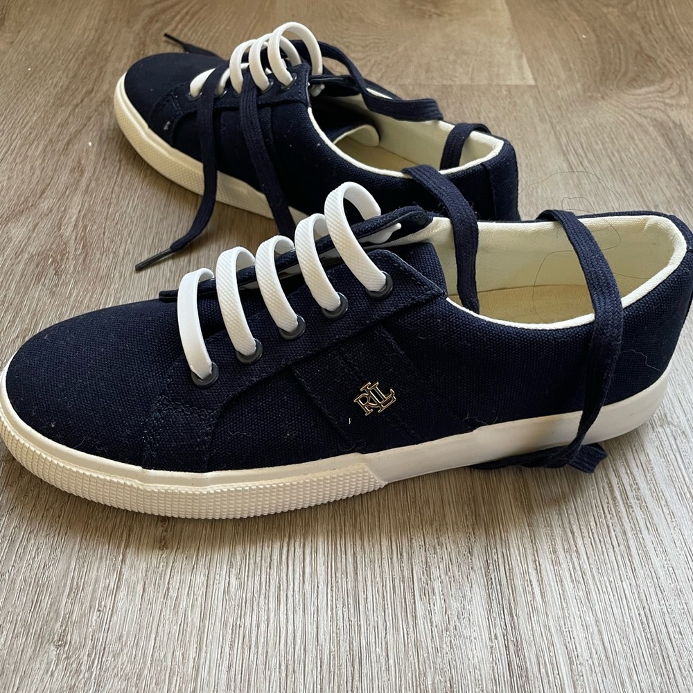 NWT sneakers canvas Lauren Ralph Lauren 7.5